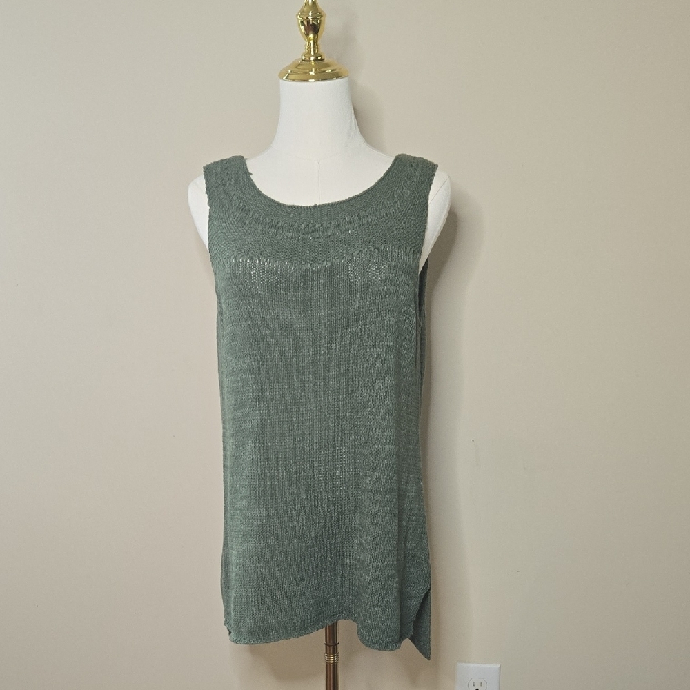 New Directions Green Knit Tank Top Layering Piece Minimalist Elevated Casual - Picture 2 of 6